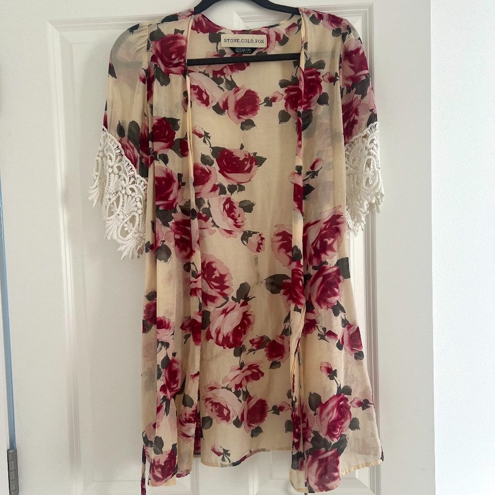 Stone Cold Fox Robe - Red Rose Floral - One Size